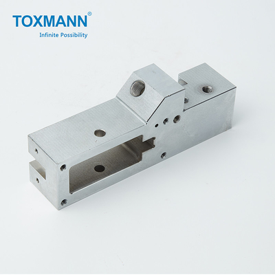 Material inoxidável das peças sobresselentes SKD61 da máquina do CNC para rebitar a indústria