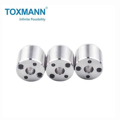 As peças fazendo à máquina do torno do CNC do material P20, CNC giraram as peças para a indústria da automatização