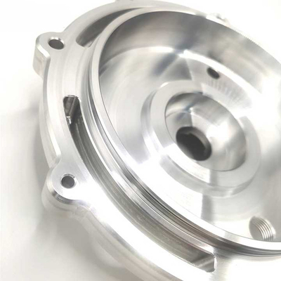 Processamento de peças de trabalho e tratamento por oxidação da tampa frontal de liga de alumínio para torneamento CNC de precisão